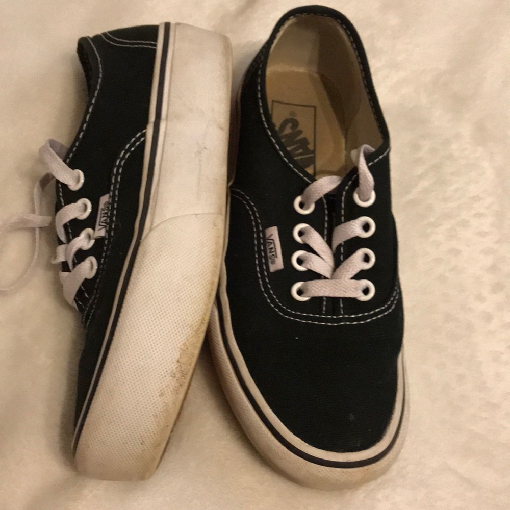 vans - Picture 2 of 3